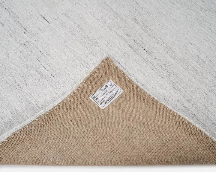 White Kilim Rug 6' 2" x 7' 10" | No. VR22503