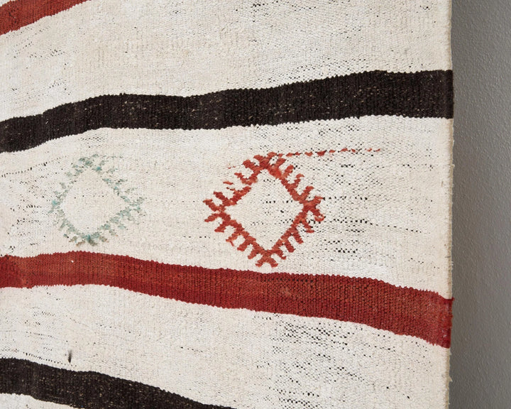 Kilim Rug 6' 9" x 8' 4" | No. VR22556