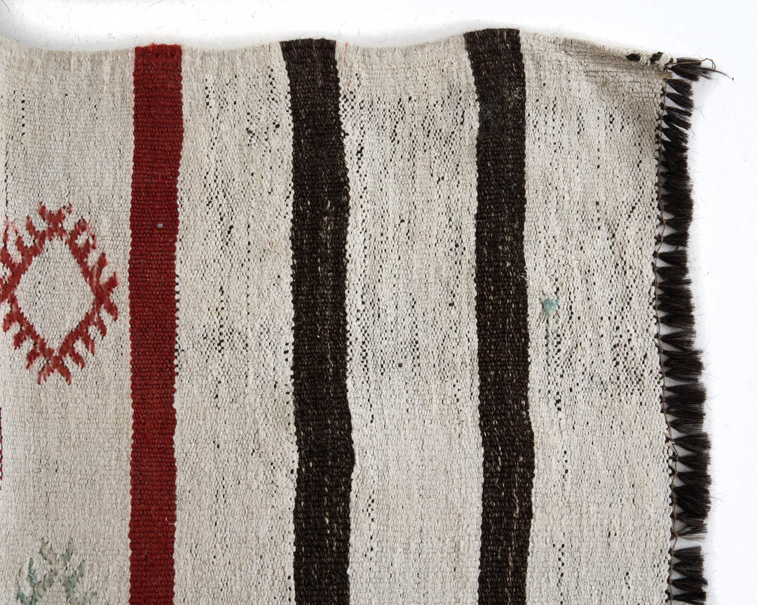 Kilim Rug 6' 9" x 8' 4" | No. VR22556