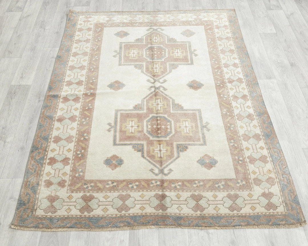 Multicolor Turkish Oushak Rug 4' 1" x 5' 7" Hand-Knotted | No. VR22665