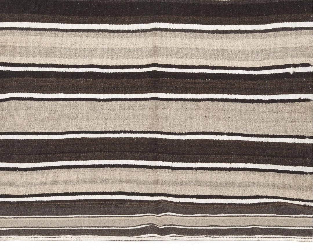 Kilim Rug 4' 4" x 7' 6" | No. VR23163