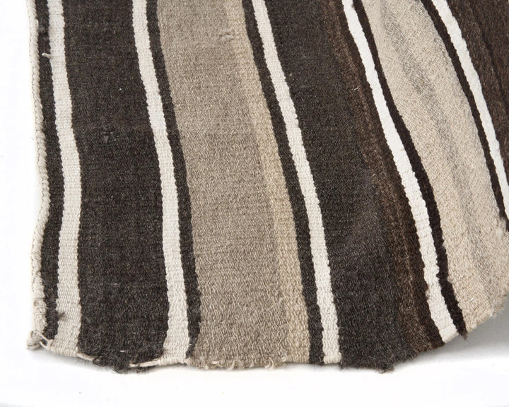 Kilim Rug 4' 4" x 7' 6" | No. VR23163