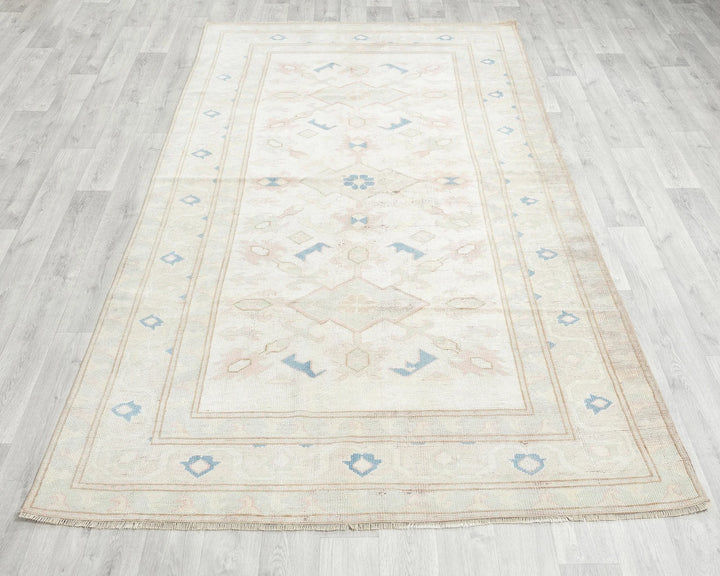Beige Turkish Oushak Rug 8' 2" x 4' 9" Hand-Knotted | No. VR23822
