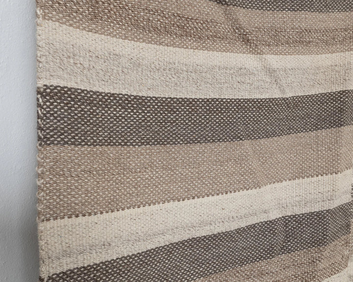 Neutral Kilim Rug 9' 2" x 13' 3" | No. VR24039