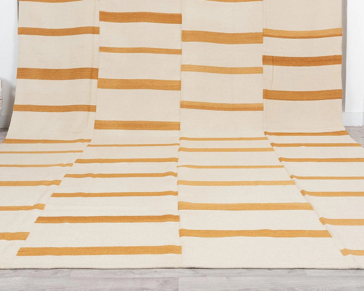 Beige Kilim Rug 9' 10" x 12' 11" | No. VR24069