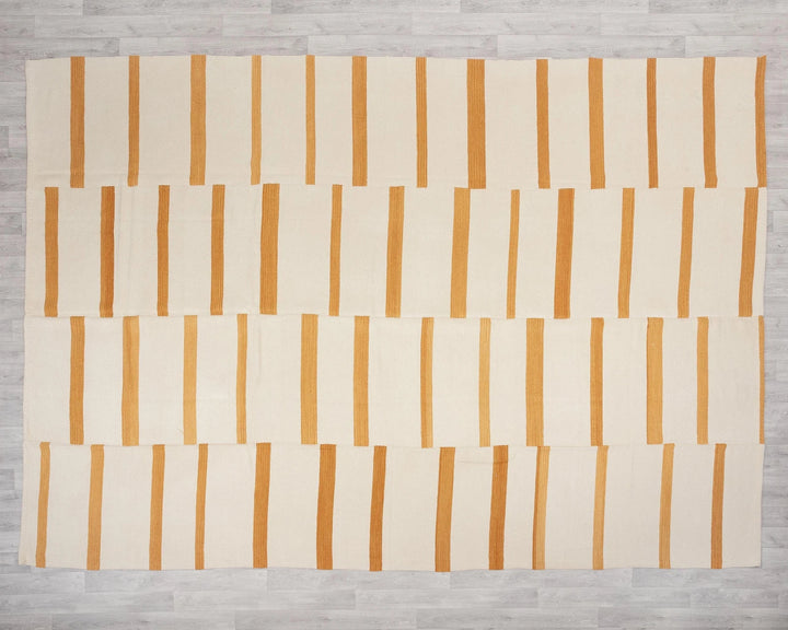 Beige Kilim Rug 9' 10" x 12' 11" | No. VR24069