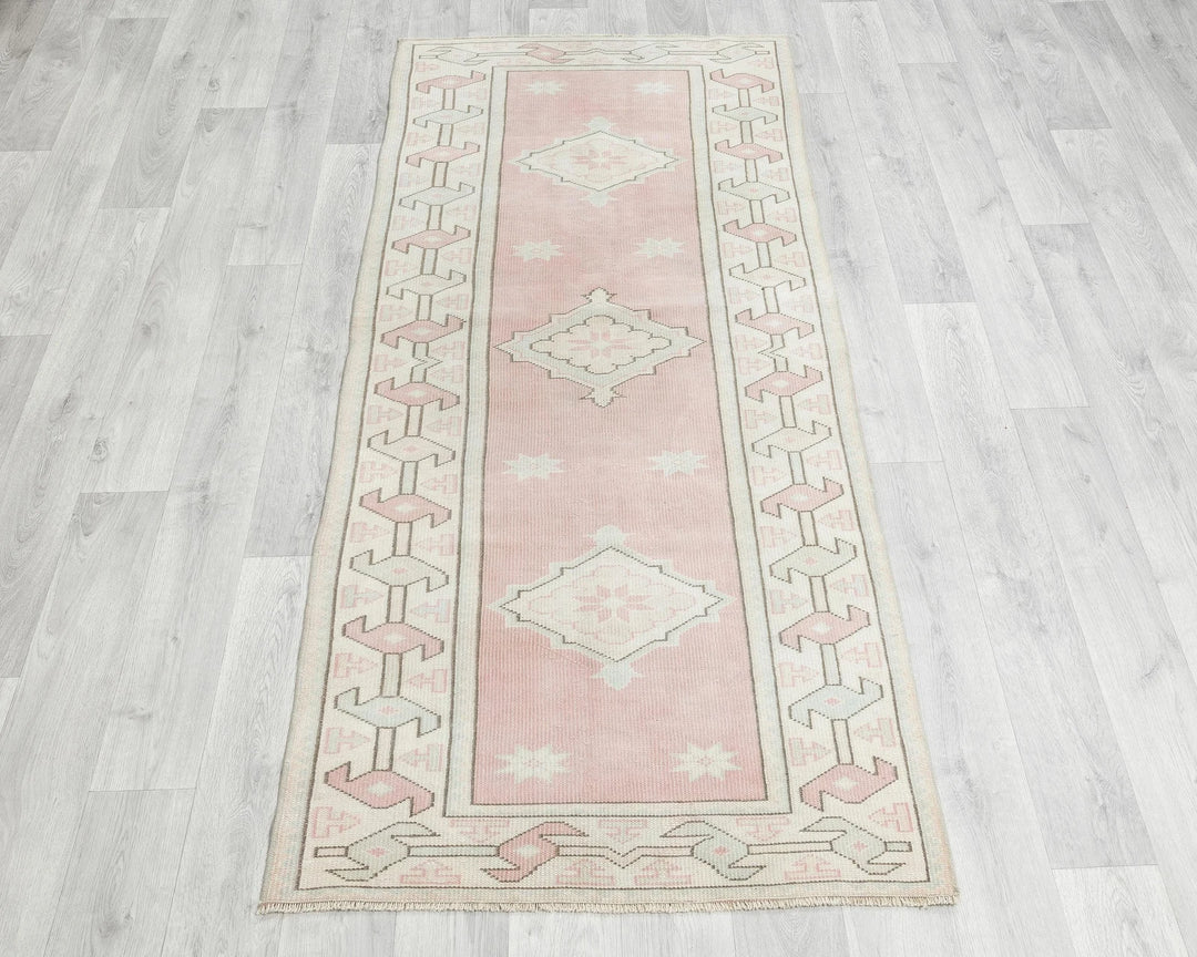 Beige Turkish Oushak Rug 2'7" x 6'2" Hand-Knotted | No. VR24132