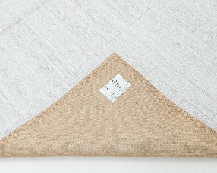 White Kilim Rug 6' 7" x 8' 6" | No. VR24150
