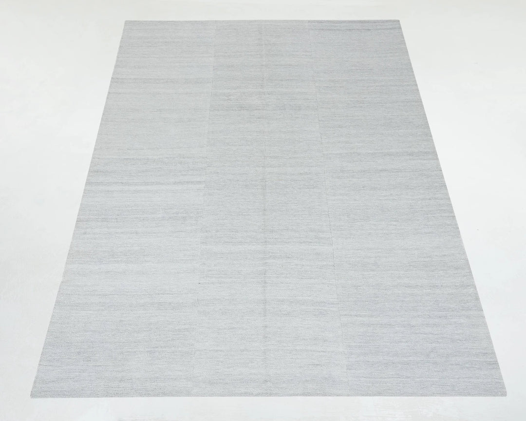 White Kilim Rug 6' 7" x 8' 6" | No. VR24150