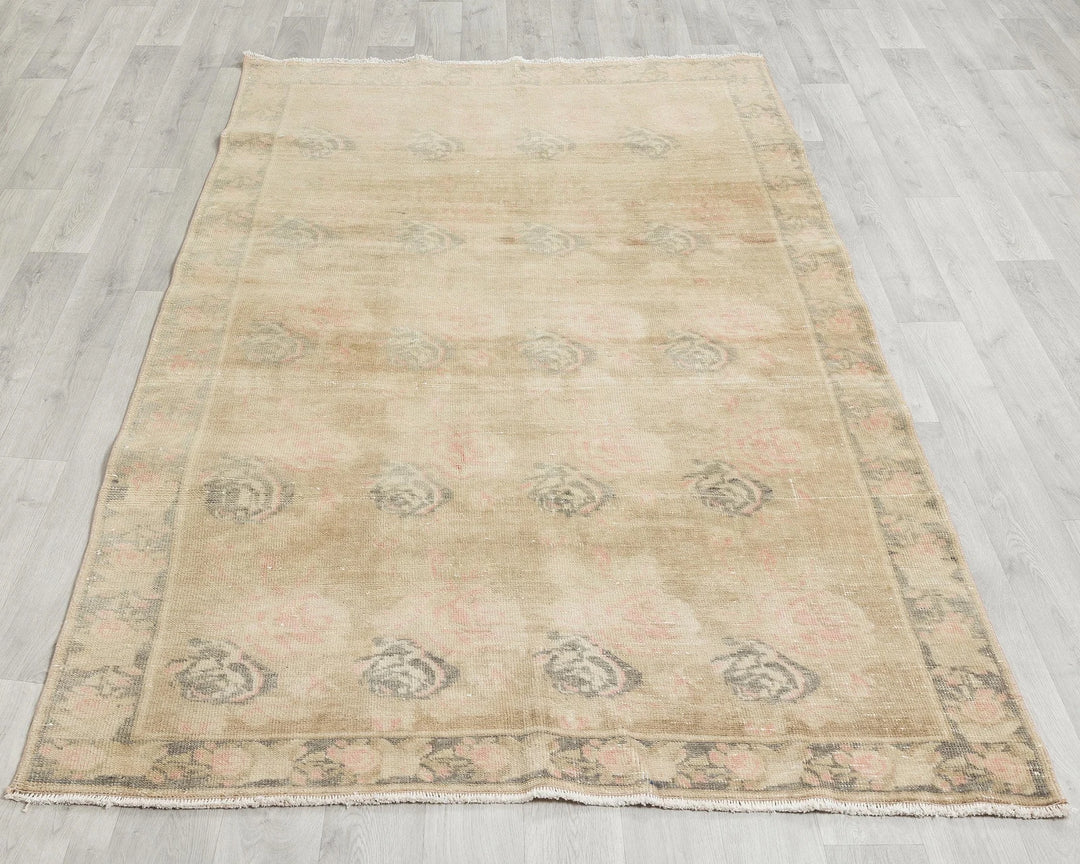 Beige Turkish Oushak Rug 4' 7" x 7' 1" Hand-Knotted | No. VR24243