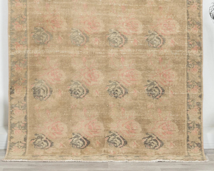 Beige Turkish Oushak Rug 4' 7" x 7' 1" Hand-Knotted | No. VR24243