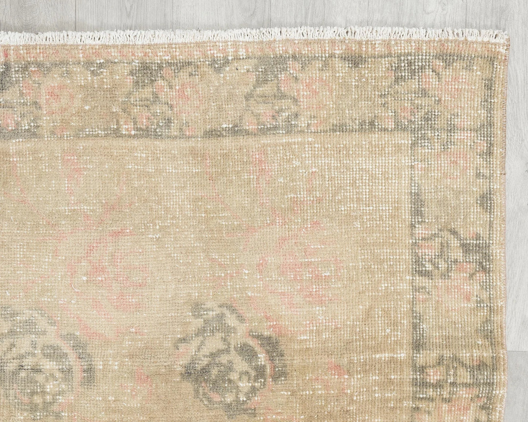 Beige Turkish Oushak Rug 4' 7" x 7' 1" Hand-Knotted | No. VR24243