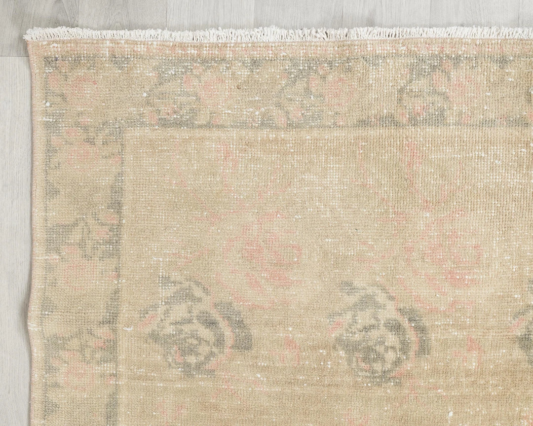 Beige Turkish Oushak Rug 4' 7" x 7' 1" Hand-Knotted | No. VR24243