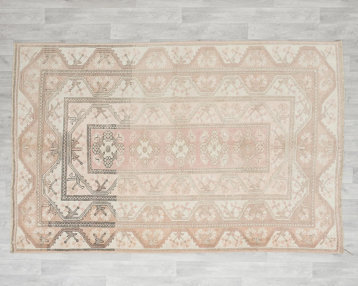 Beige Turkish Oushak Rug 7' 10" x 5' 7" Hand-Knotted | No. VR24369
