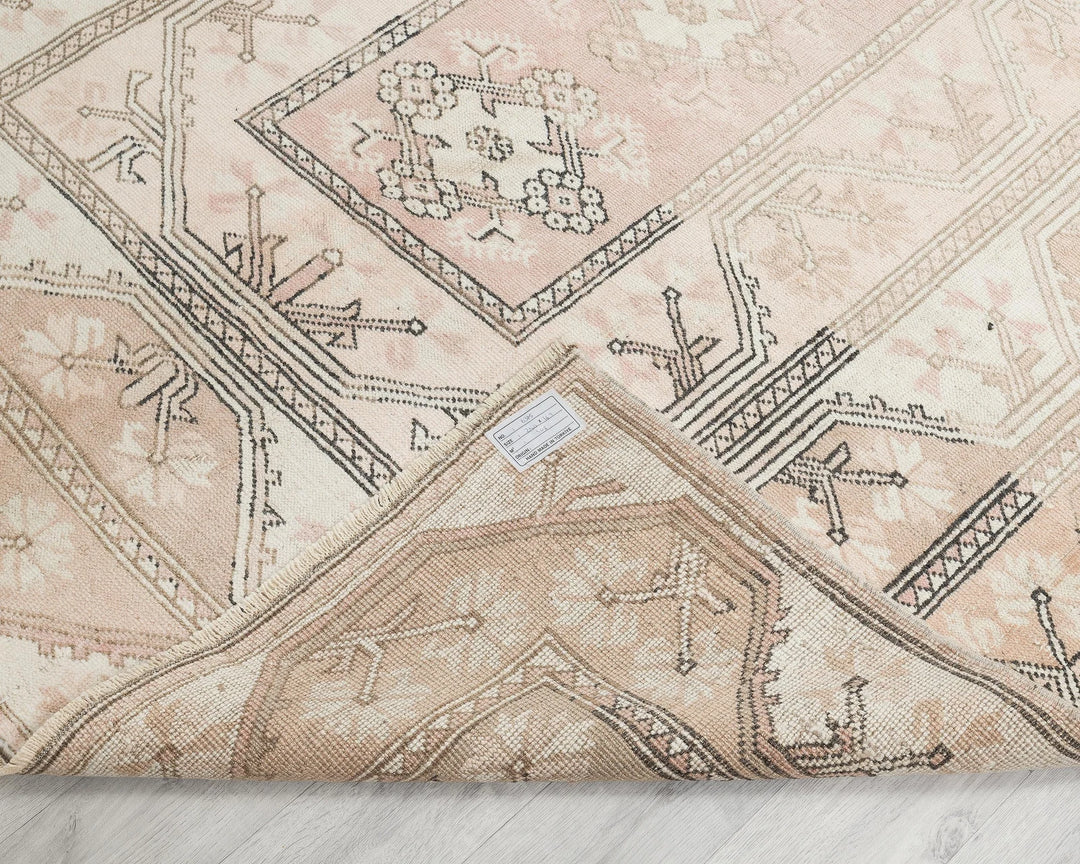 Beige Turkish Oushak Rug 7' 10" x 5' 7" Hand-Knotted | No. VR24369
