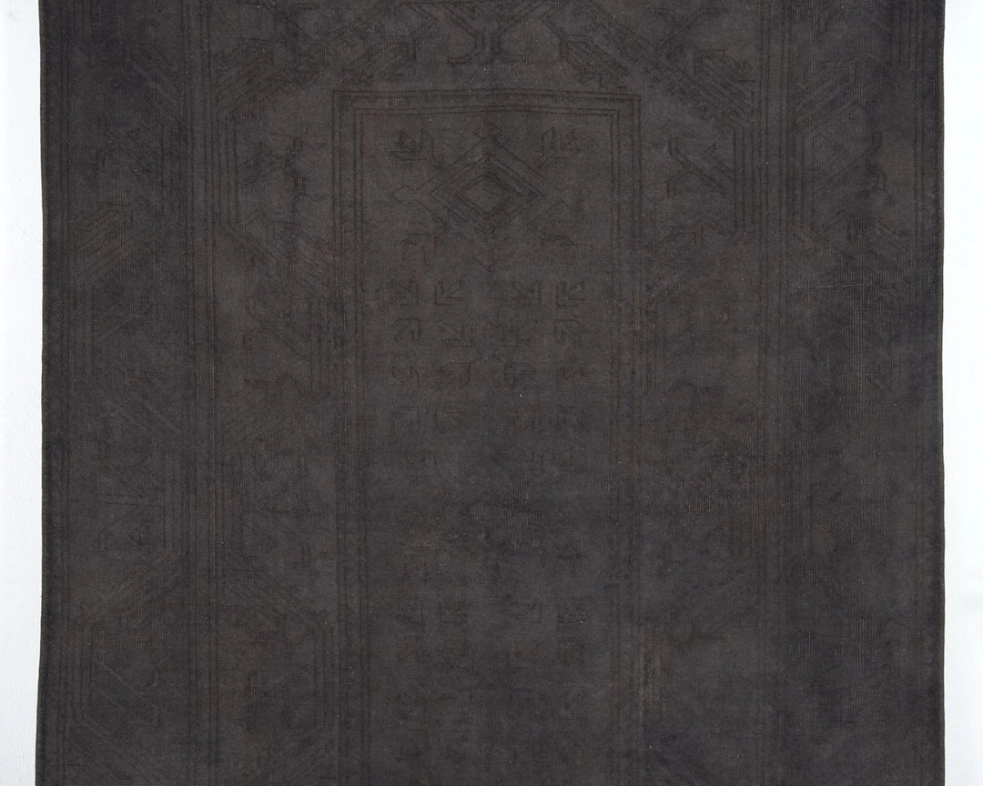 Black Oushak Rug 5' 1" x 8' | No. VR24405