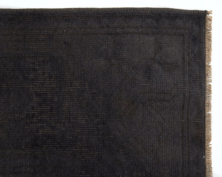 Black Oushak Rug 5' 1" x 8' | No. VR24405