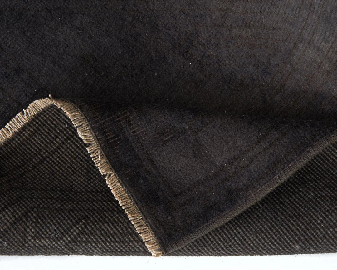 Black Oushak Rug 5' 1" x 8' | No. VR24405
