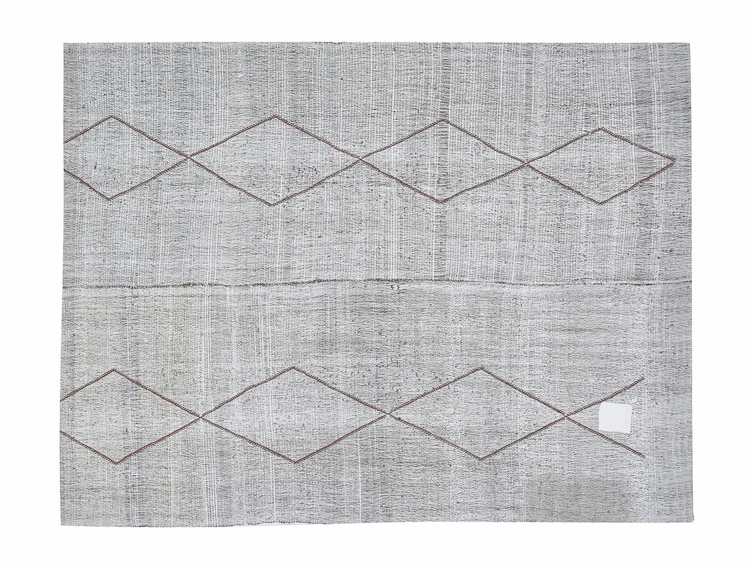 Gray Kilim Rug 7' 5" x 8' 5" | No. VR24580