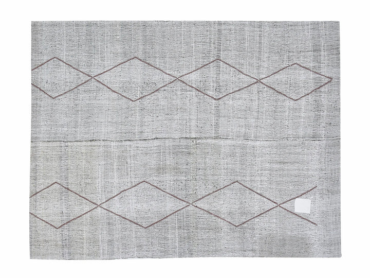 Gray Kilim Rug 7' 5" x 8' 5" | No. VR24580