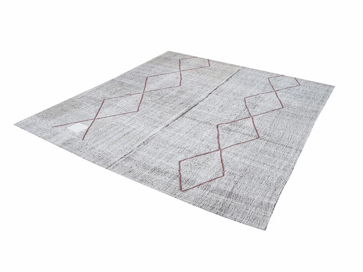 Gray Kilim Rug 7' 5" x 8' 5" | No. VR24580