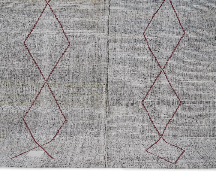 Gray Kilim Rug 7' 5" x 8' 5" | No. VR24580