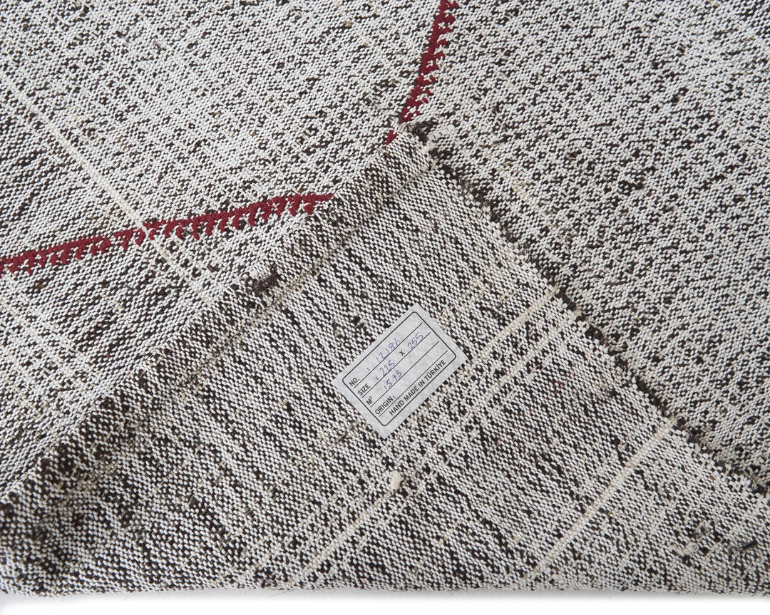 Gray Kilim Rug 7' 5" x 8' 5" | No. VR24580