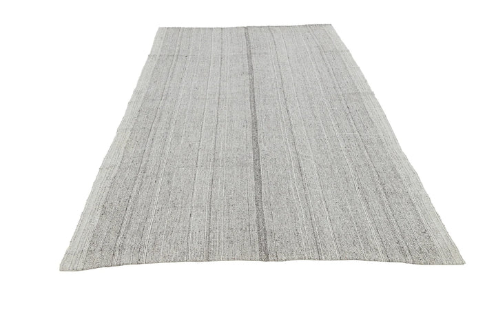 Gray Kilim Rug 5' 5" x 9' 10" | No. VR24799