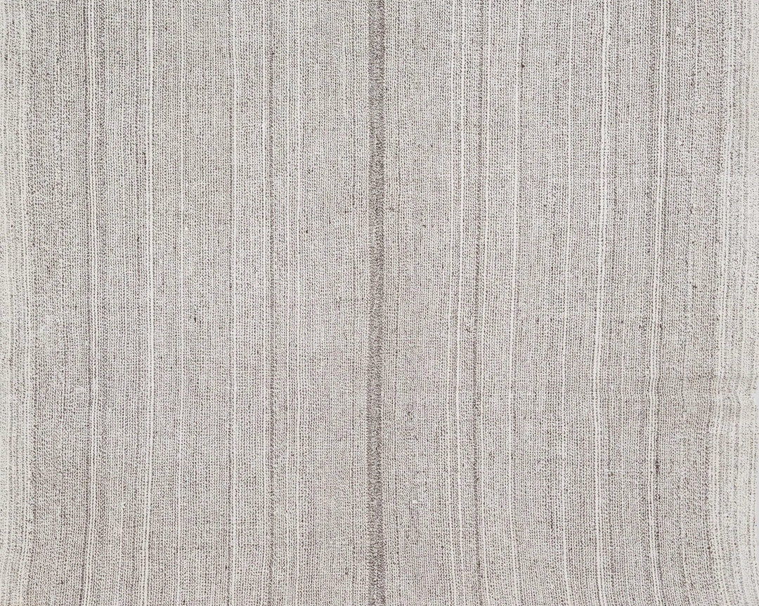 Gray Kilim Rug 5' 5" x 9' 10" | No. VR24799