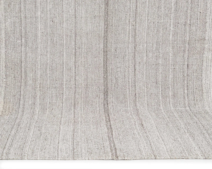 Gray Kilim Rug 5' 5" x 9' 10" | No. VR24799
