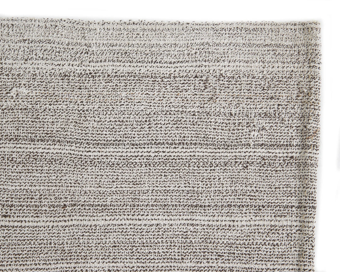 Gray Kilim Rug 5' 5" x 9' 10" | No. VR24799