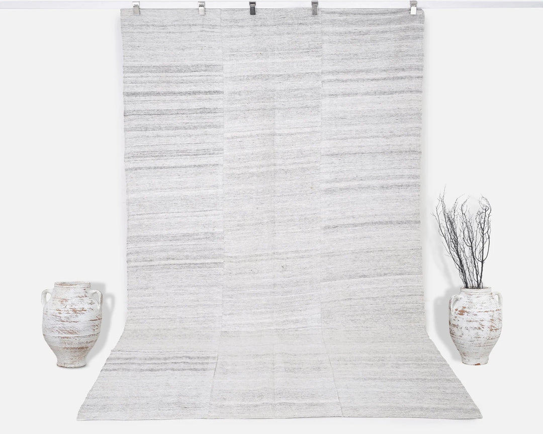 Gray Kilim Rug 6' x 9' 7" | No. VR25111