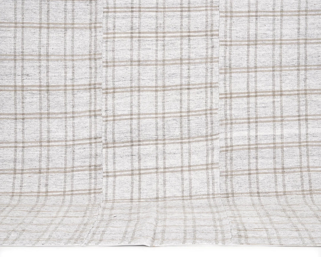 White Turkish Kilim Rug 5'5" x 9'4" Flat-Weave | No. VR25209