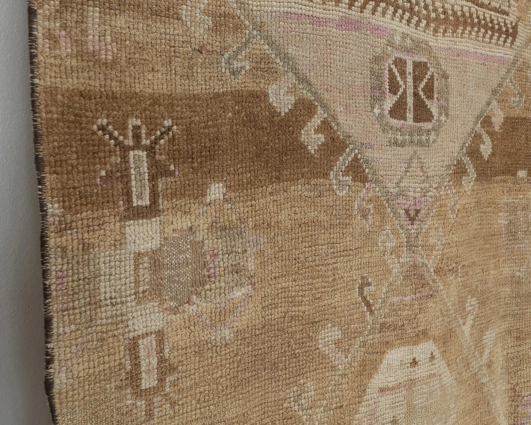 Beige Turkish Oushak Rug 3' 1" x 10' 7" Hand-Knotted close-up