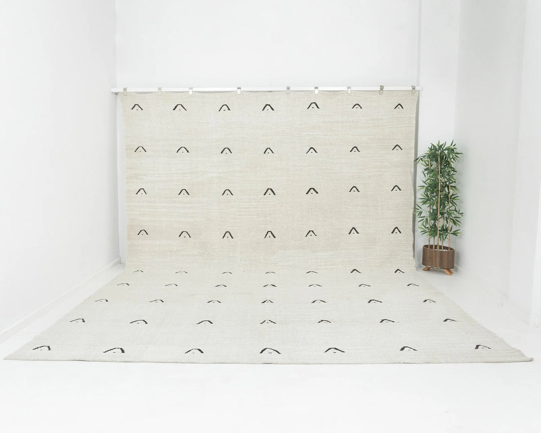 Ivory Kilim Rug 11' x 13' | No. VR25423