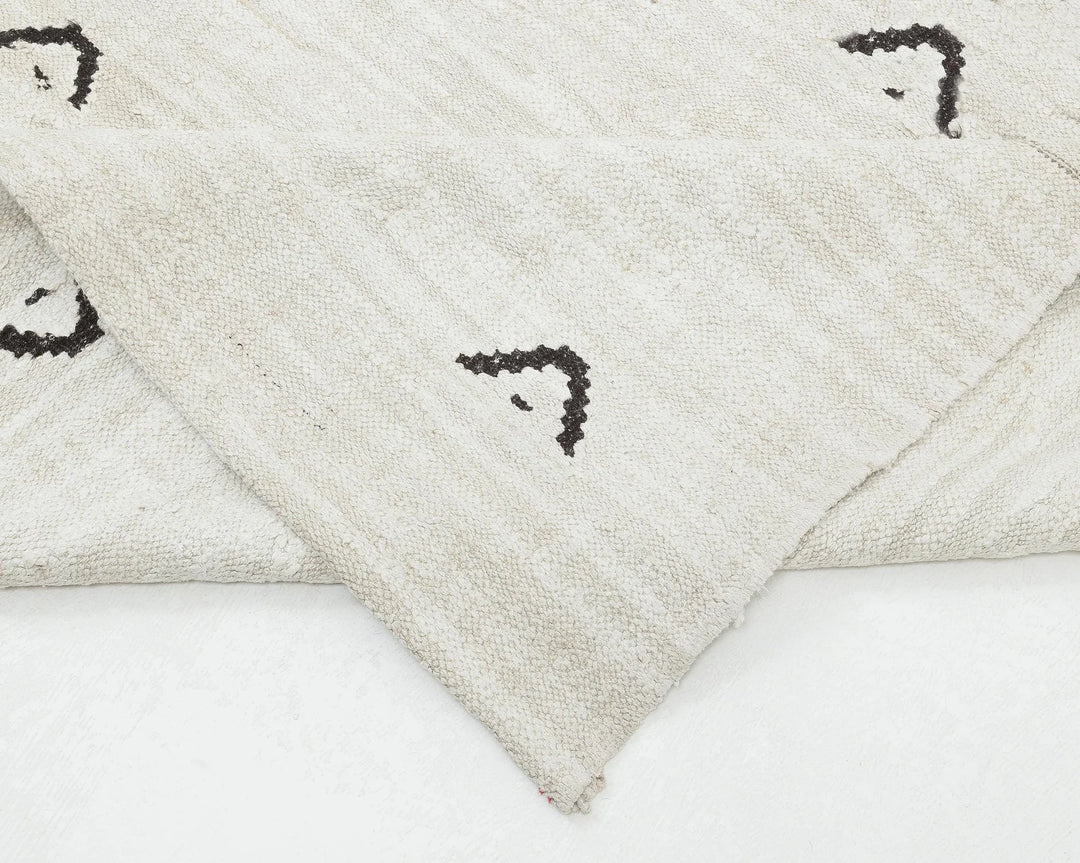 Ivory Kilim Rug 11' x 13' | No. VR25423