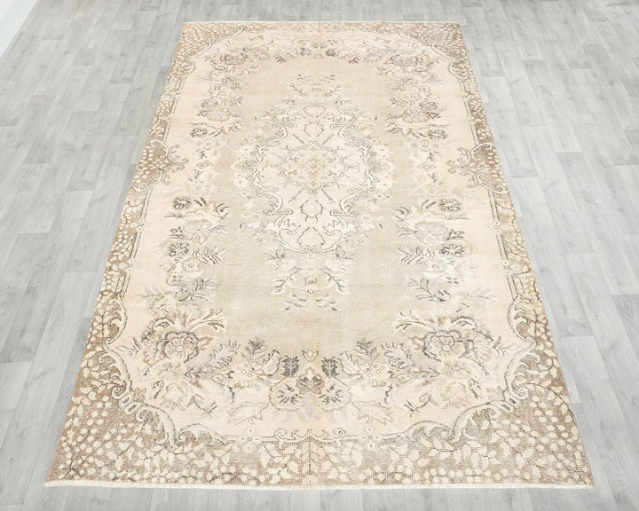 Beige Turkish Oushak Rug 9' 2" x 5' 7" Hand-Knotted | No. VR25463