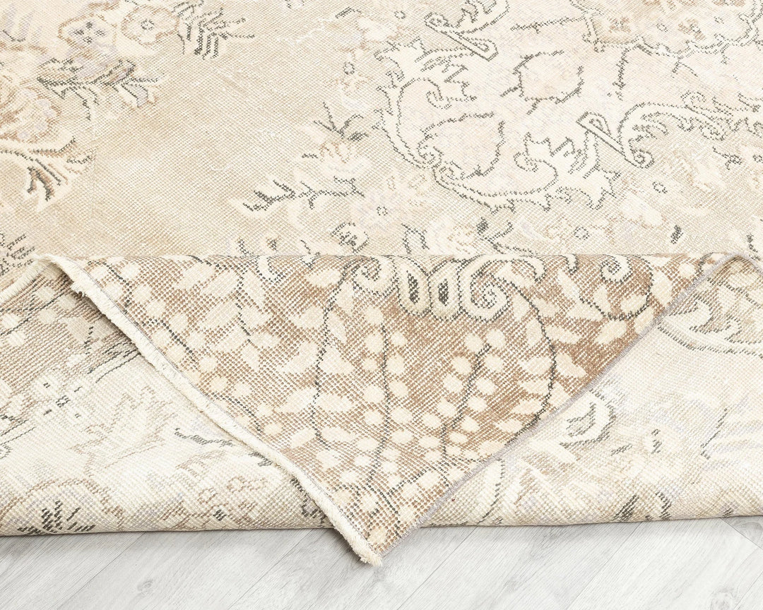 Beige Turkish Oushak Rug 9' 2" x 5' 7" Hand-Knotted | No. VR25463