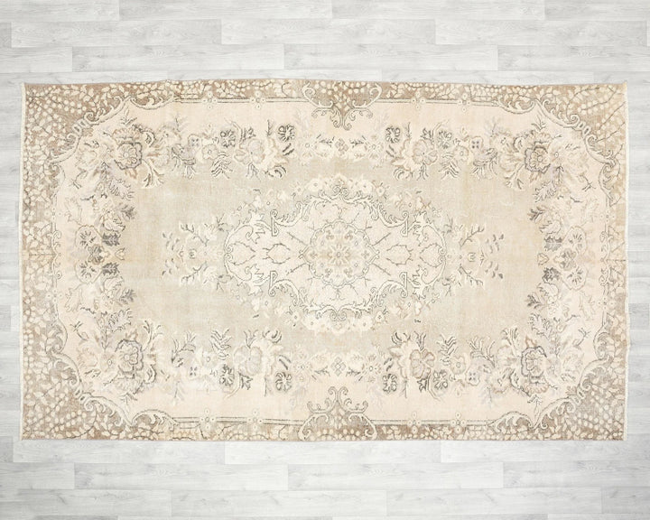 Beige Turkish Oushak Rug 9' 2" x 5' 7" Hand-Knotted | No. VR25463