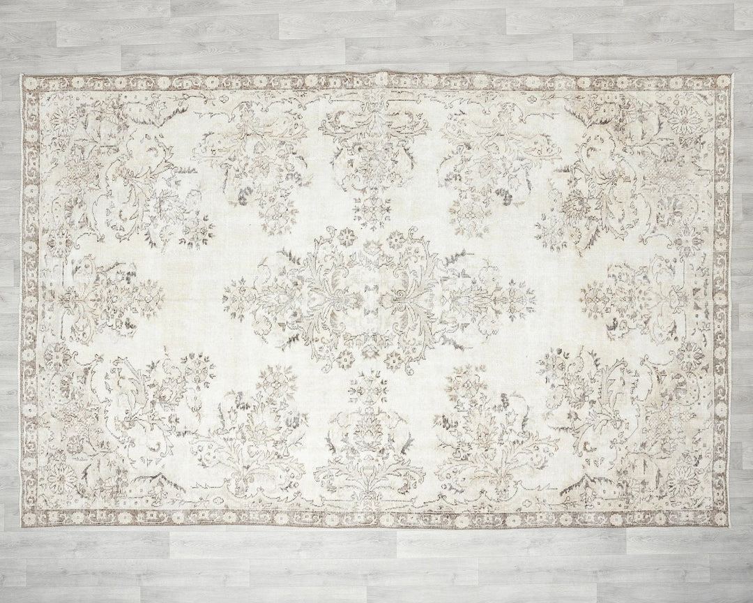 Beige Turkish Oushak Rug 6'8" x 10'2" Hand-Knotted | No. VR25473