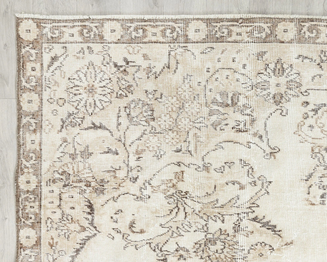 Beige Turkish Oushak Rug 6'8" x 10'2" Hand-Knotted | No. VR25473