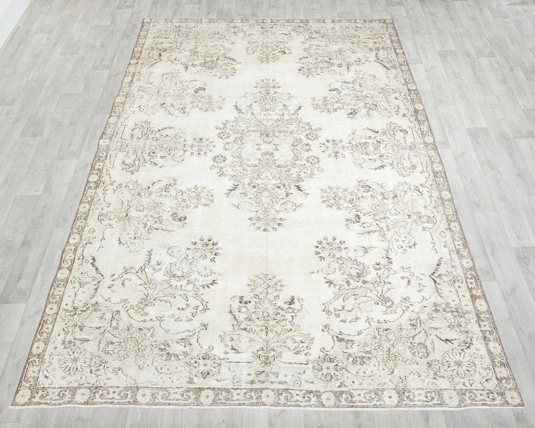 Beige Turkish Oushak Rug 6'8" x 10'2" Hand-Knotted | No. VR25473