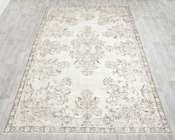 Beige Turkish Oushak Rug 6'8" x 10'2" Hand-Knotted | No. VR25473