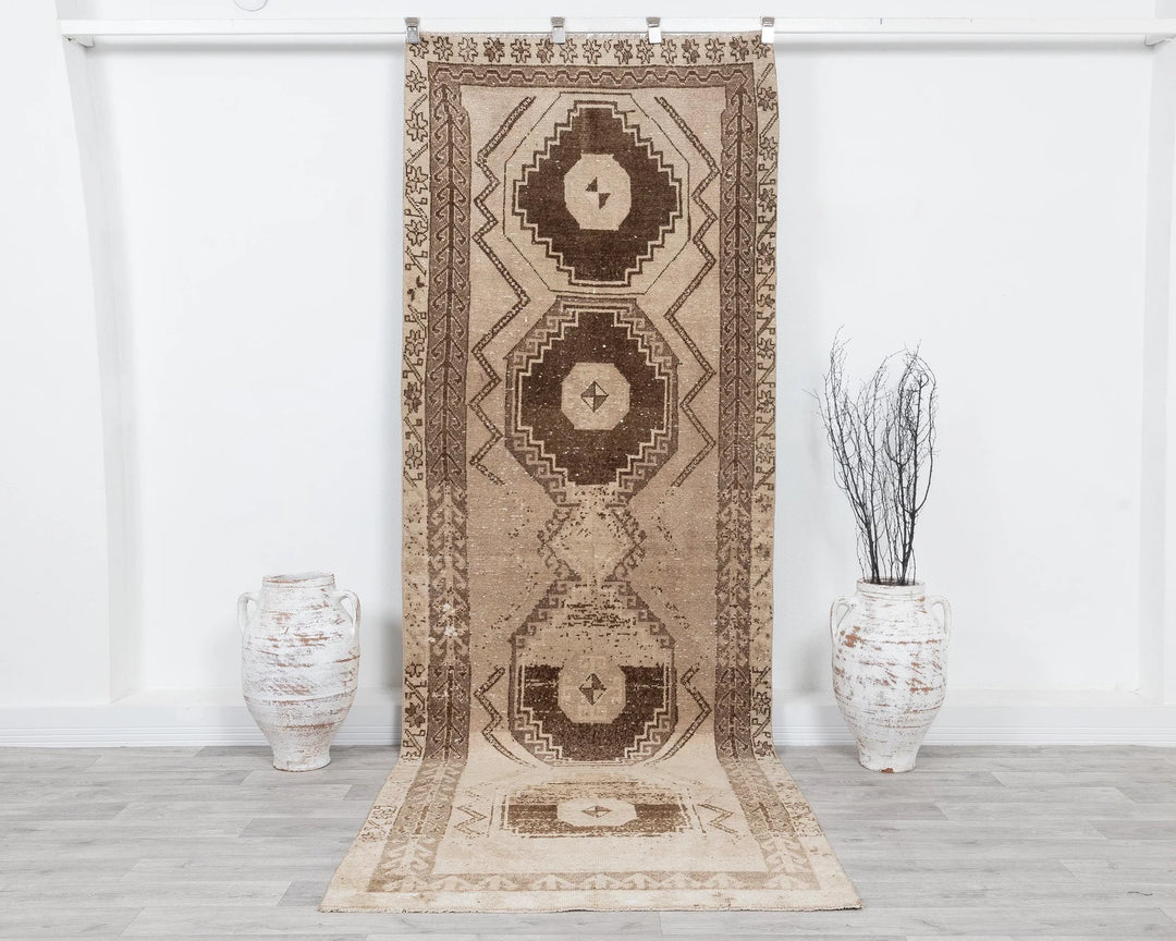 Beige Turkish Oushak Rug 3' 6" x 10' 1" Hand-Knotted | No. VR25626