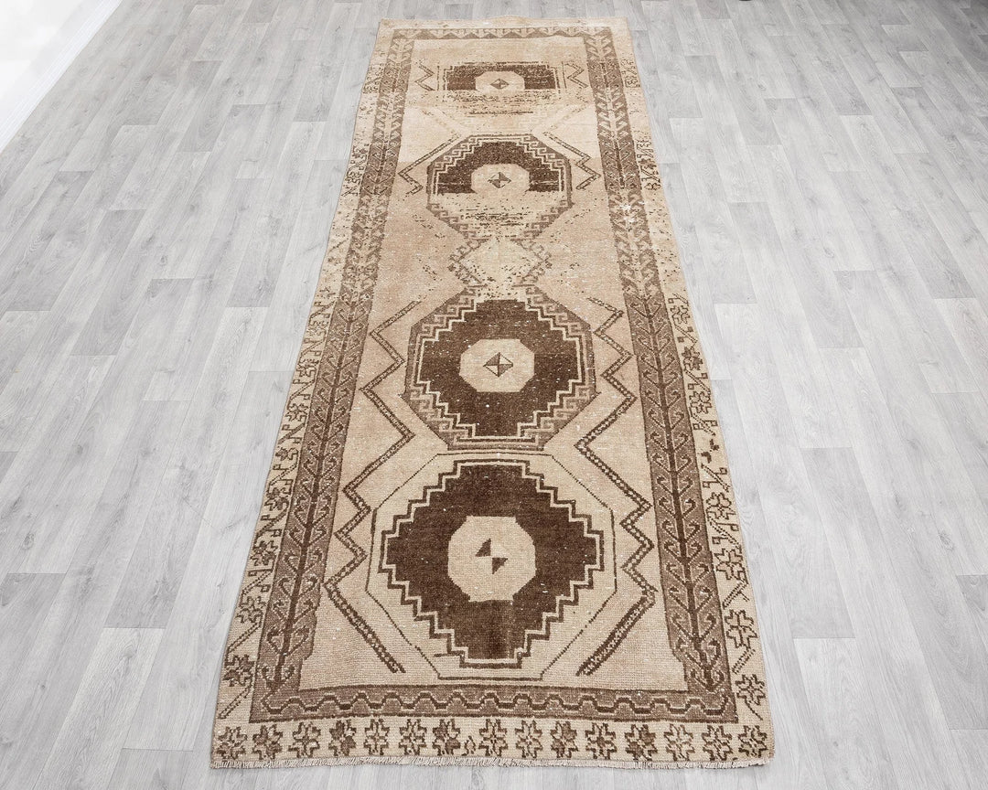 Beige Turkish Oushak Rug 3' 6" x 10' 1" Hand-Knotted | No. VR25626