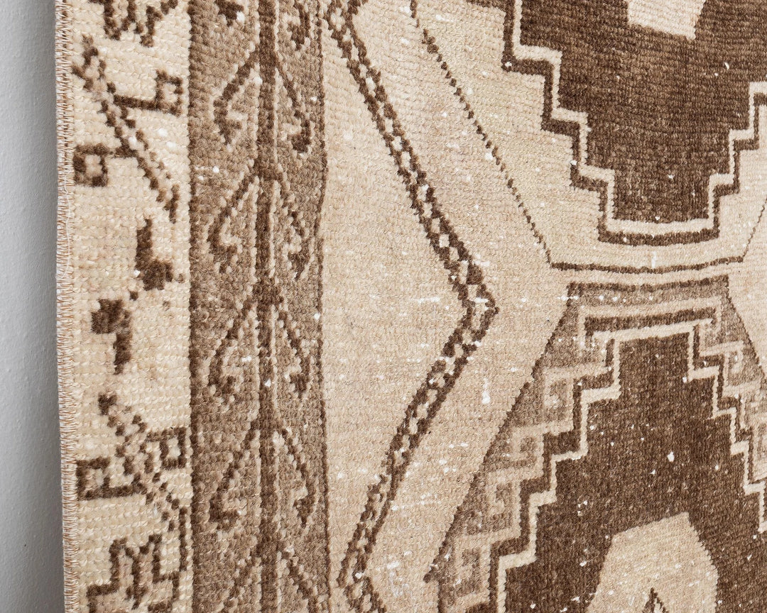 Beige Turkish Oushak Rug 3' 6" x 10' 1" Hand-Knotted | No. VR25626