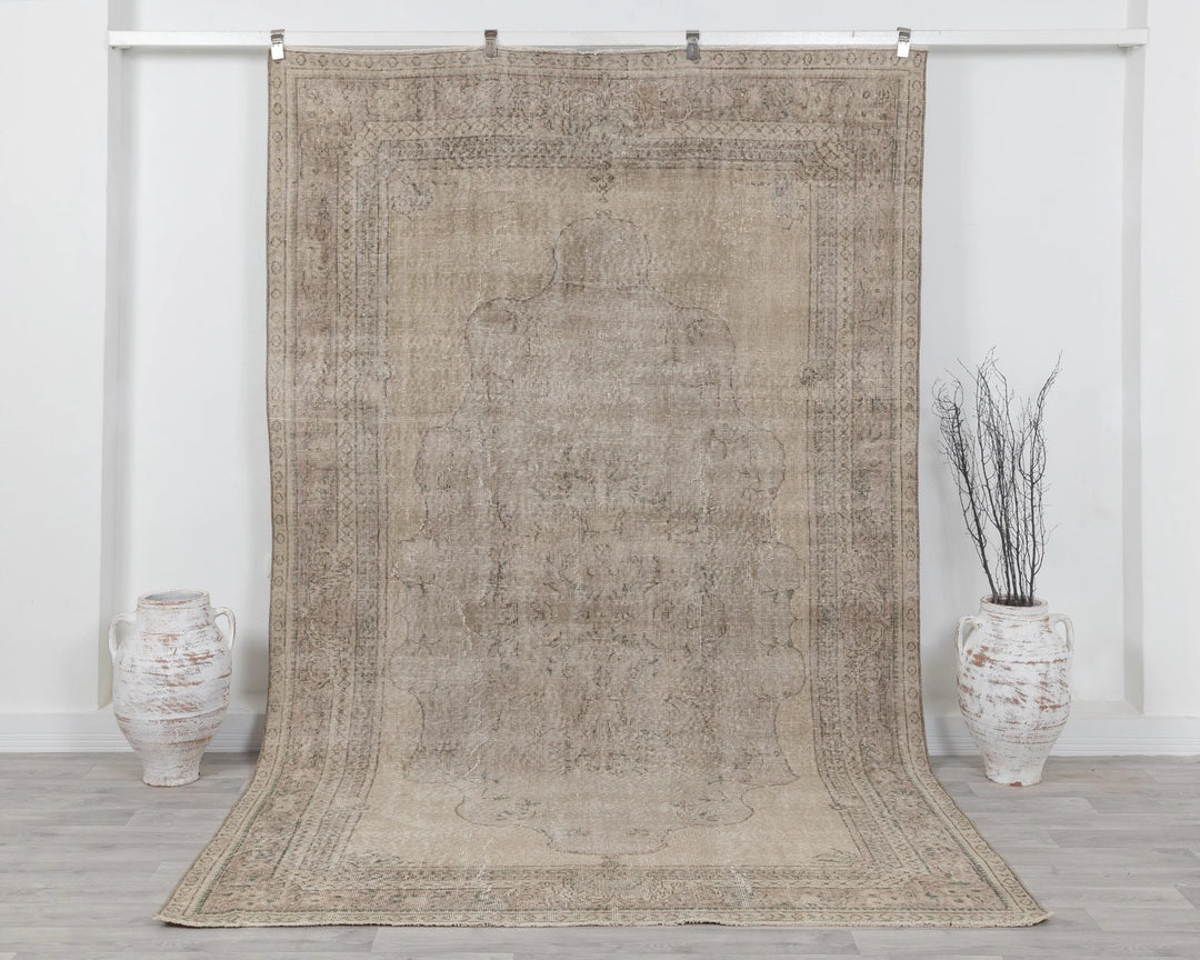 Beige Turkish Oushak Rug 7' x 10' Hand-Knotted | No. VR25806