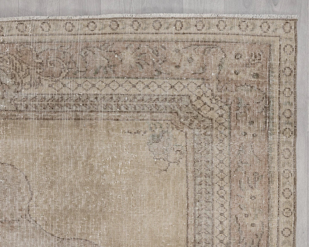 Beige Turkish Oushak Rug 7' x 10' Hand-Knotted | No. VR25806