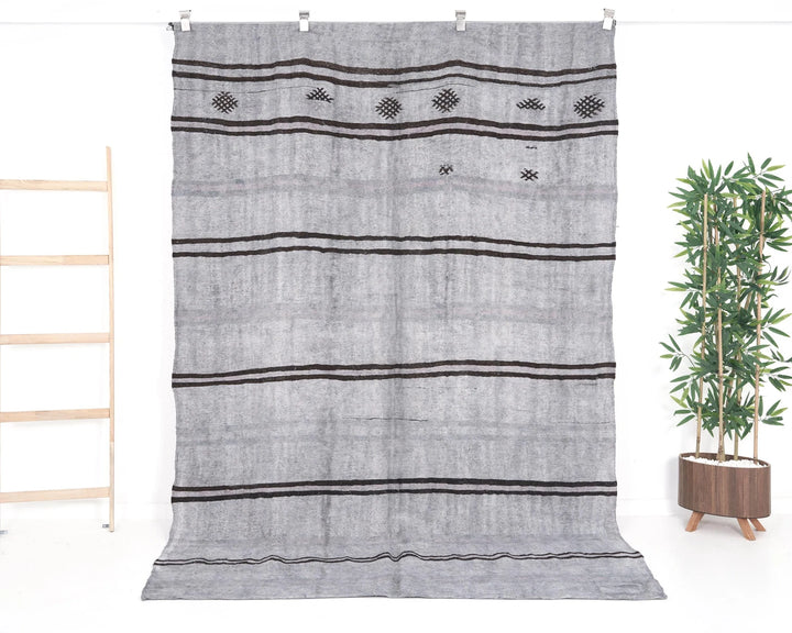Blue Turkish Kilim Rug 5' 7" x 8' 5" Flat-Weave | No. VR25836