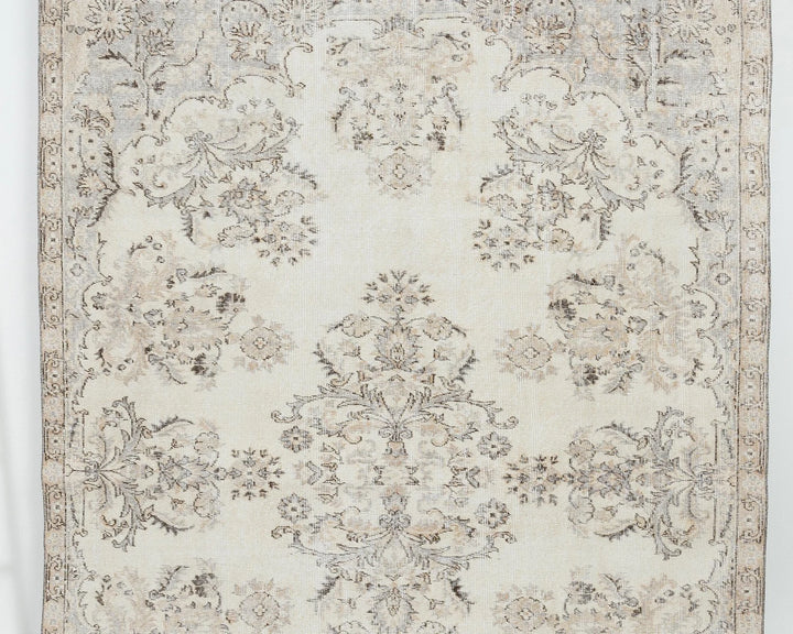 Beige Turkish Oushak Rug 6'7" x 9'5" Hand-Knotted | No. VR25837